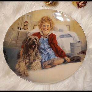 Annie & Sandy Collectors Plate